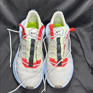 Nike Crater Impact Men's sneaker size 11.5
Light Bone Crimson